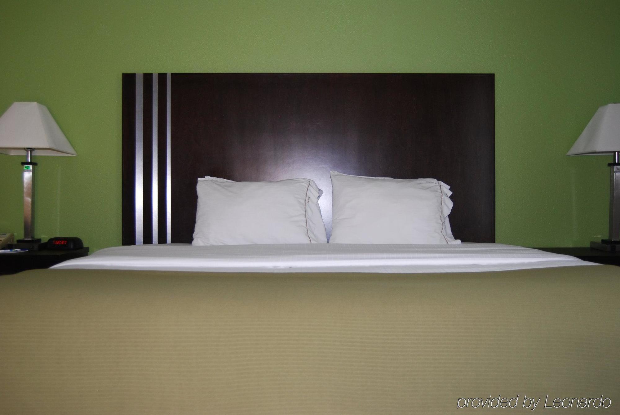 Holiday Inn Express & Suites Tell City By Ihg Bagian luar foto